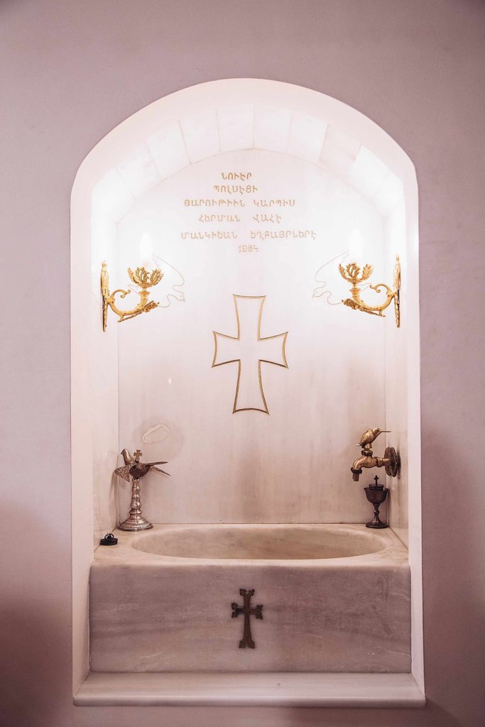 101 Photovaptisis Fotografos Vaptisis Armeniki Ekklisia Φωτογράφιση Βάπτισης στην αρμένικη εκκλησία