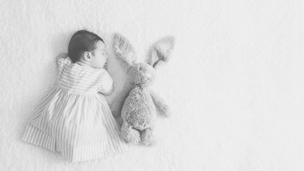 03 Foto Neogennito Moro φωτογραφιση μωρου μαιευτηριο φωτογραφος νεογεννητου μωρο οικογενεια παιδια