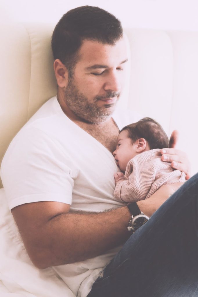 16 Foto Neogennito Moro φωτογραφιση μωρου μαιευτηριο φωτογραφος νεογεννητου μωρο οικογενεια παιδια