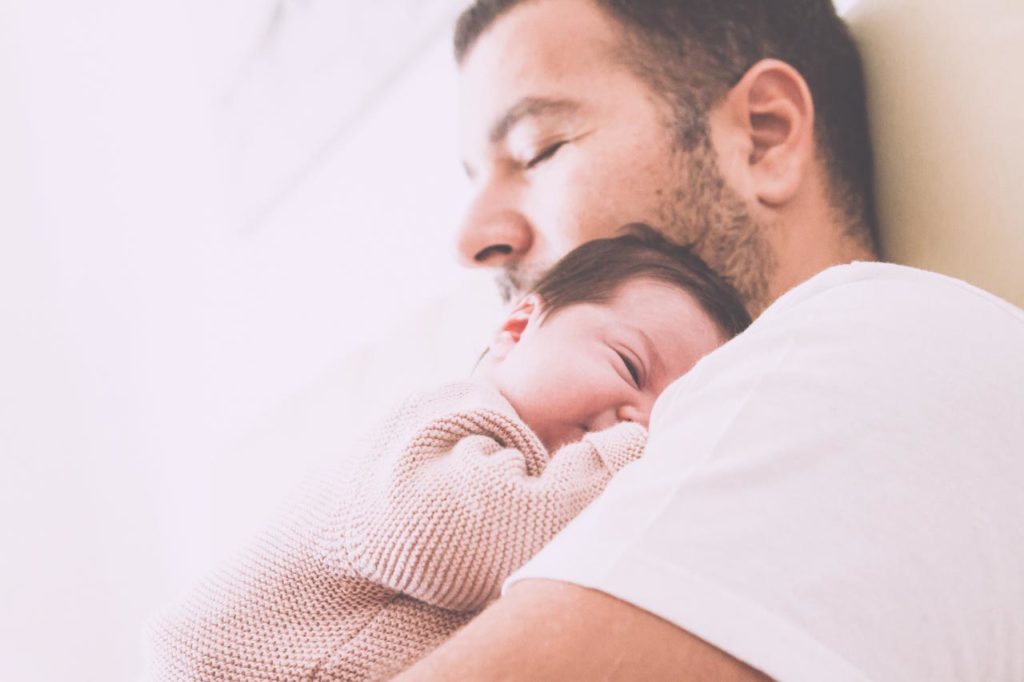 17 Foto Neogennito Moro φωτογραφιση μωρου μαιευτηριο φωτογραφος νεογεννητου μωρο οικογενεια παιδια