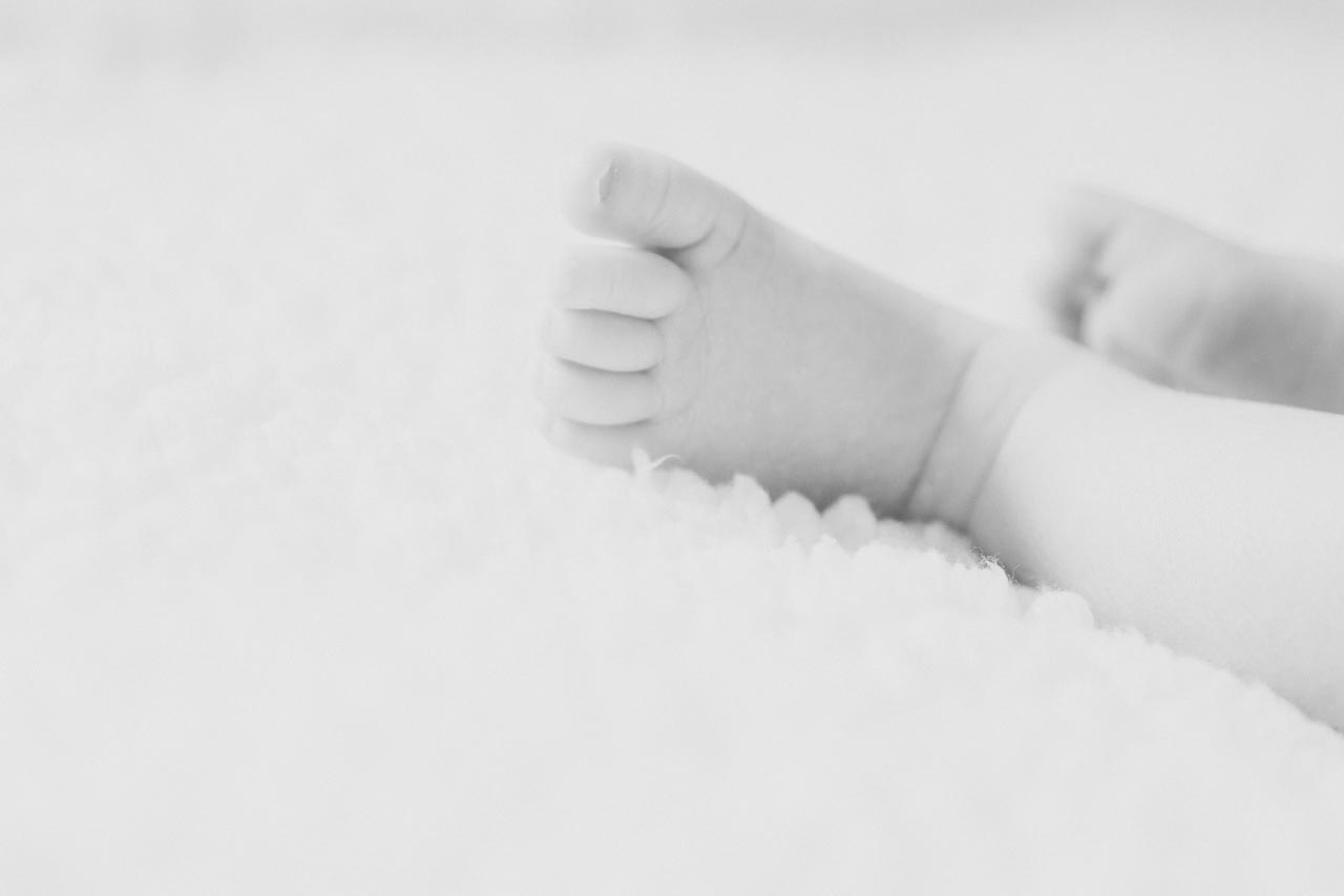 27 Foto Neogennito Moro φωτογραφιση μωρου μαιευτηριο φωτογραφος νεογεννητου μωρο οικογενεια παιδια